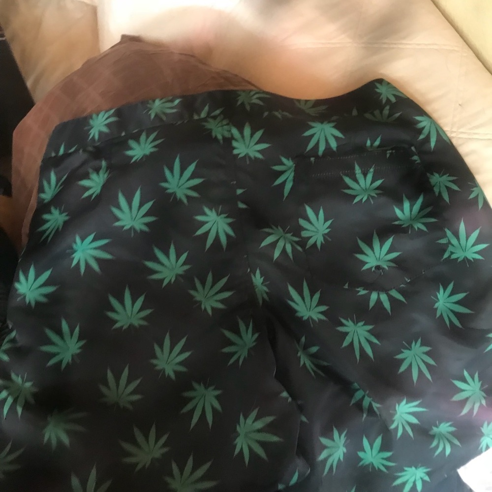 Hug board shorts - Picture 3 of 3